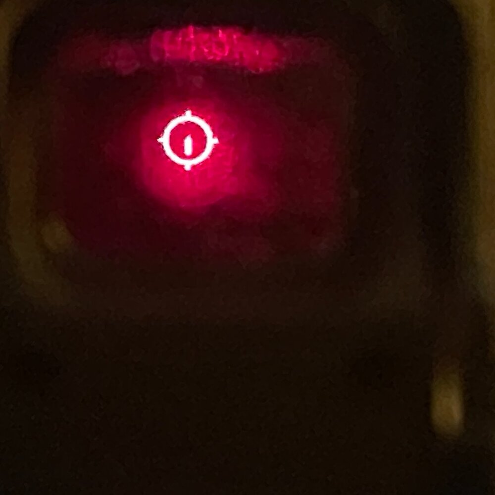 EOTech 557.AR223 Holographic Sight – Excellent Condition – Box & Manual Included - Picture 6 of 8